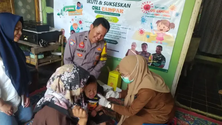 Cegah KLB Campak, Polres Garut Turunkan Seluruh Polsek Kawal Imunisasi Serentak