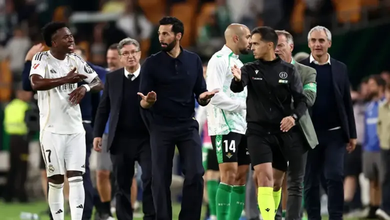 Alvaro Arbeloa Ditentang Ruang Ganti karena Libatkan Pemain Akademi