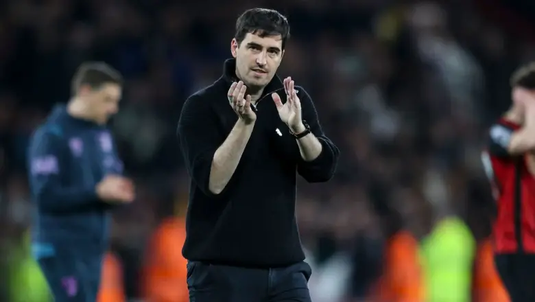 Andoni Iraola Geram! Gol Penyeimbang Leeds Dinilai Tak Sah