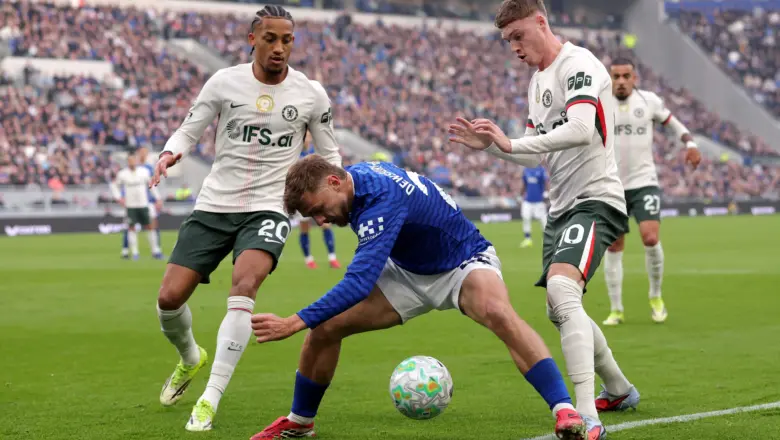 Barcelona Pertimbangkan Joao Pedro Sebagai Alternatif Alvarez