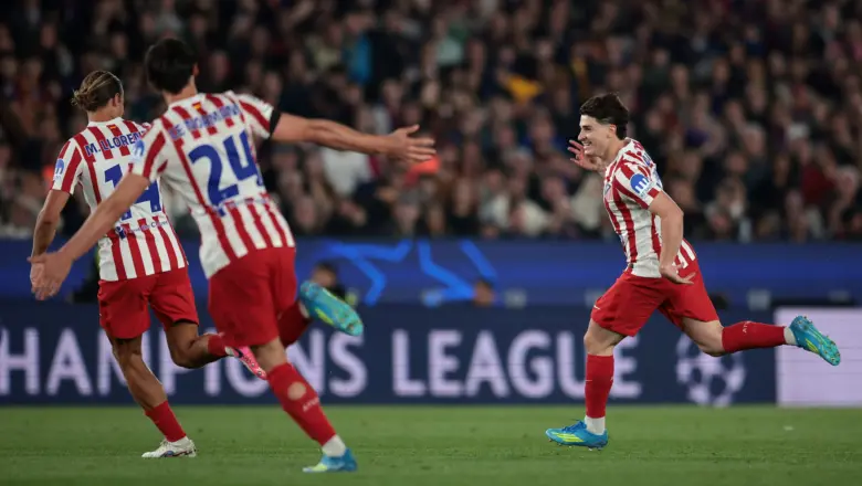 Barcelona Tingkatkan Peluang Rekrut Alvarez dan Bastoni