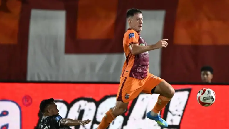 Borneo FC 3-0 Semen Padang FC, Pesut Etam Samai Poin Persib Bandung