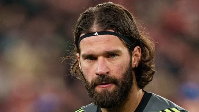 Capai Kesepakatan, Begini Detail Tawaran Juventus kepada Alisson Becker