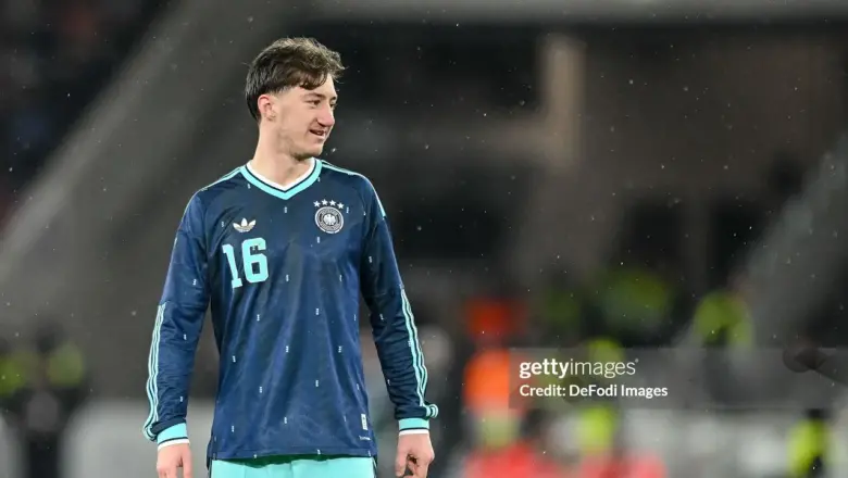 Chelsea Ungguli MU dan Liverpool dalam Perburuan Angelo Stiller