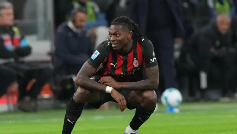 Jika Ada Tawaran 80 Juta Euro, AC Milan Siap Lepas Rafael Leao