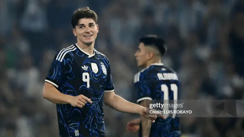 Julian Alvarez Disarankan Pilih Chelsea Ketimbang Arsenal