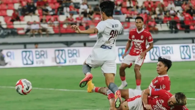 Kartu Merah Memaksa PSM Makassar Susun Ulang Taktik