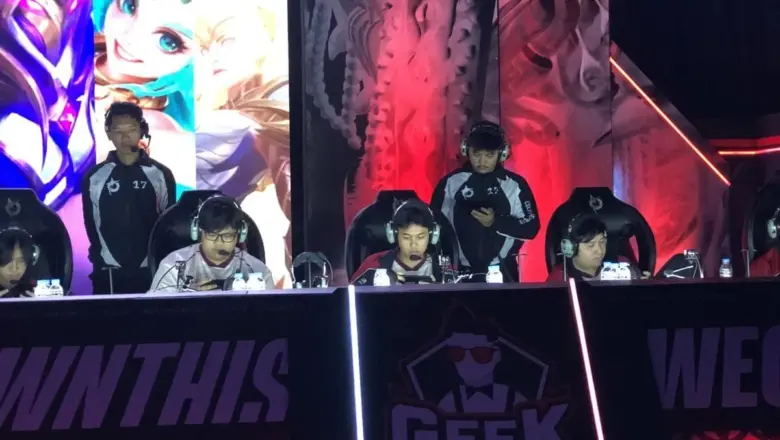 MPL ID S17 W3: TLID vs Geek, The Slayer King Rekor Baru