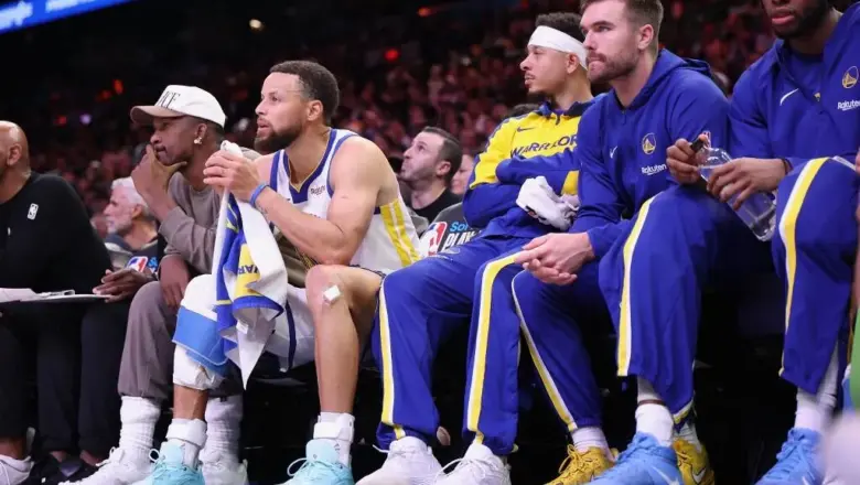 Warriors Butuh Revisi Strategi, Tegas Stephen Curry