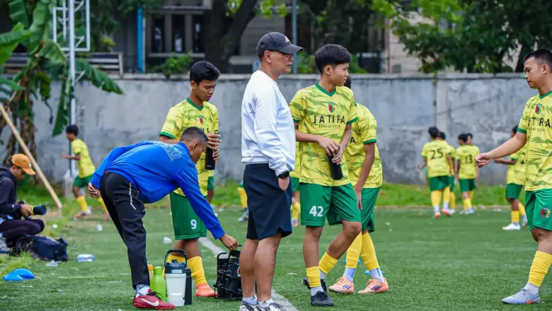 Persib di Ambang Sejarah! Sujana Yakin Maung Bandung Bisa Segel Hattrick Juara, Asal …