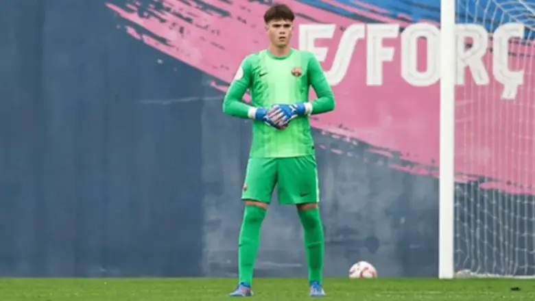 Barcelona Capai Kesepakatan Perpanjang Kontrak Kiper Akademi