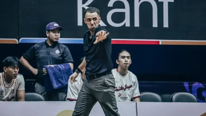 David Singleton Sadar Strategi Pelita Jaya Tidak Berjalan Baik