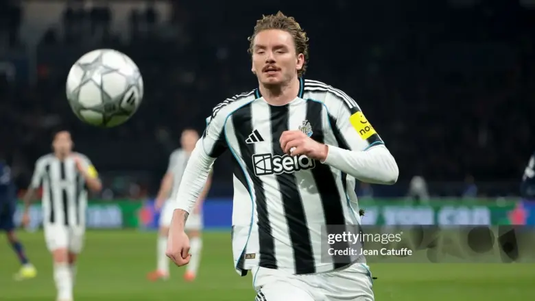 Eddie Howe Bela Nick Woltemade usai Dicadangkan