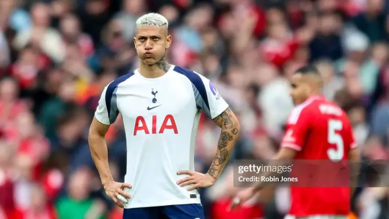 Everton Tertarik Pulangkan Richarlison dari Tottenham