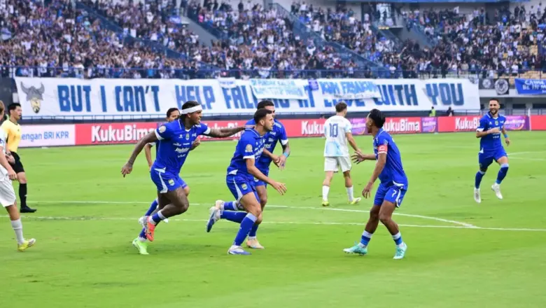 Gol Semata Wayang Matricardi Antarkan Persib Atasi PSIM 1-0
