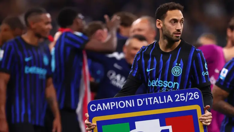 Hakan Calhanoglu Puji Chivu: Sosok Kunci di Balik Scudetto Inter