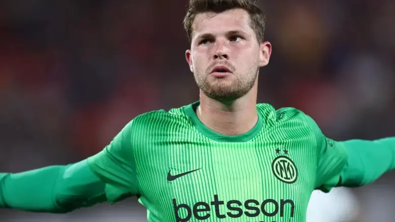 Inter Pertimbangkan Promosi Josep Martinez, Yann Sommer Jadi Cadangan