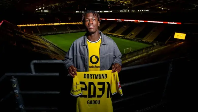Joane Gadou Tak Sabar Bermain di Stadion Dortmund, Signal Iduna Park