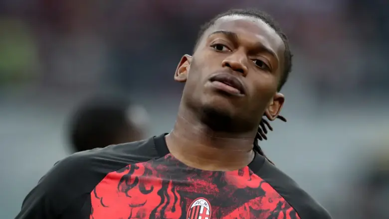 Mantan Ajudan Berlusconi Kritik Tajam Taktik Milan Saat Ini