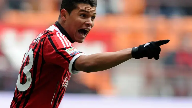 Milan Tawarkan Kontrak Baru untuk Thiago Silva di Usia 42 Tahun