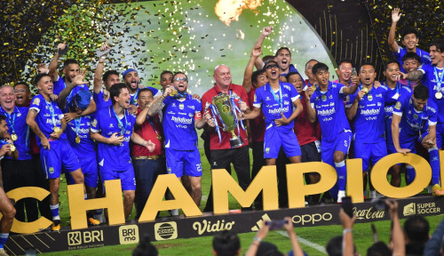 Lautan Bobotoh Lumpuhkan Konvoi Persib, Frans Putros Kehilangan Ponsel