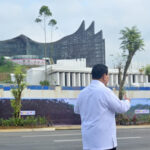 Mantan Ketua MK Puji Jokowi ‘Presiden Gila’, Profesor NTU Singapura Sebut Prabowo Lebih Suka di Jakarta