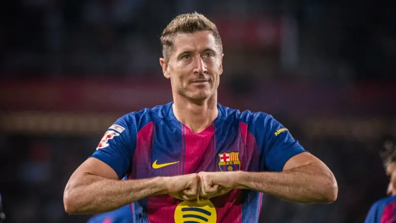 Robert Lewandowski Minta Gaji 8 Juta Euro, AC Milan Masih Negosiasi