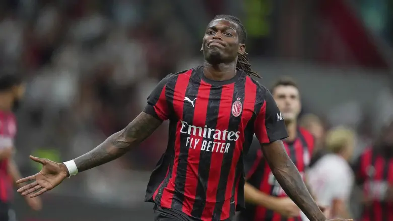 Romano dan Moretto: Rafael Leao Sedang Cari Jalan Keluar dari AC Milan