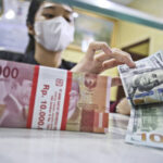 Rupiah Anjlok ke Rp17.938 per Dolar AS, Tertekan Isu Evaluasi MSCI