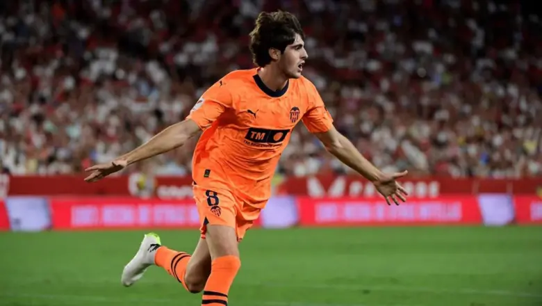 Selain Leon Goretzka, Milan Juga Kembali Bidik Javi Guerra dari Valencia
