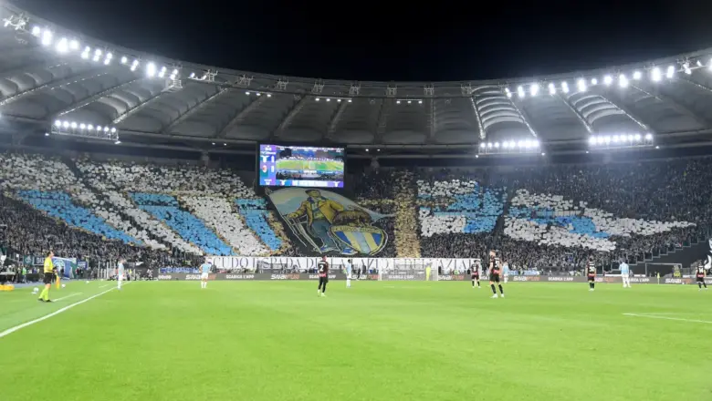 Suporter Lazio dan Inter Boykot Laga Serie A dengan Aksi Terkoordinasi