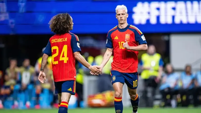Asal-usul Dani Olmo Sebelum Bergabung Barcelona