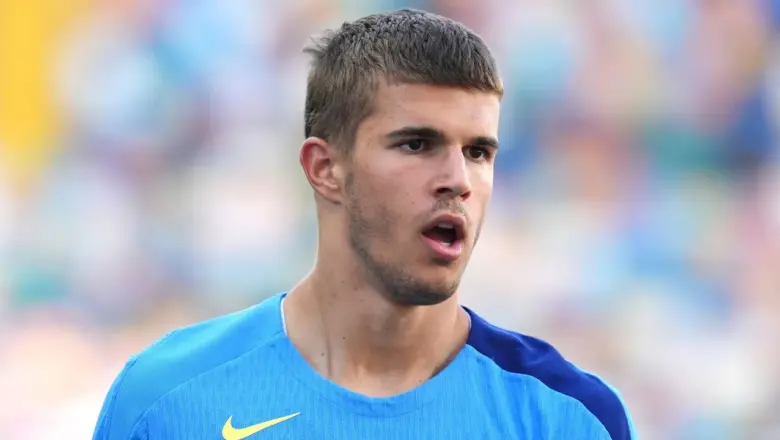 Brighton mengajukan Tawaran Lebih Tinggi Untuk Defender Tottenham