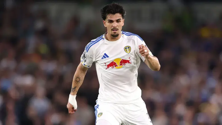 Brighton Sepakat Rekrut Pascal Struijk, Leeds Kehilangan Bek Andalannya