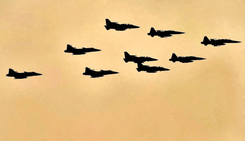 Misi Radar Berujung Tragedi, Pesawat Pembom B-52 Jatuh di Los Angeles dan Tewaskan 8 Awak