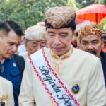 Dulu Tanya Jokowi ke Mana Saat Gempa, Kini Datang ke NTT Malah Diserang Lagi.