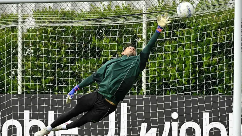 Juventus Berniat Perpanjang Kontrak Mattia Perin