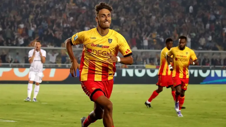 Koneksi Jorge Mendez Bisa Jadi Jalan Pintas Milan Dapatkan Tiago Gabriel