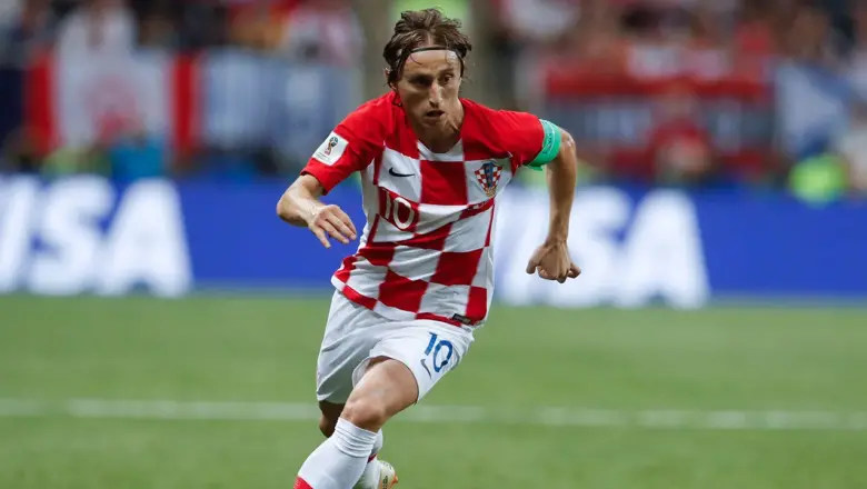 Luka Modric Lebih Pilih Bertahan di Milan, Tunda Kembali ke Real Madrid