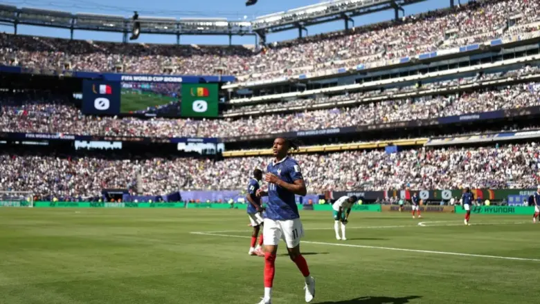 Michael Olise Ungkap Alasannya Jarang Selebrasi Usai Cetak Gol