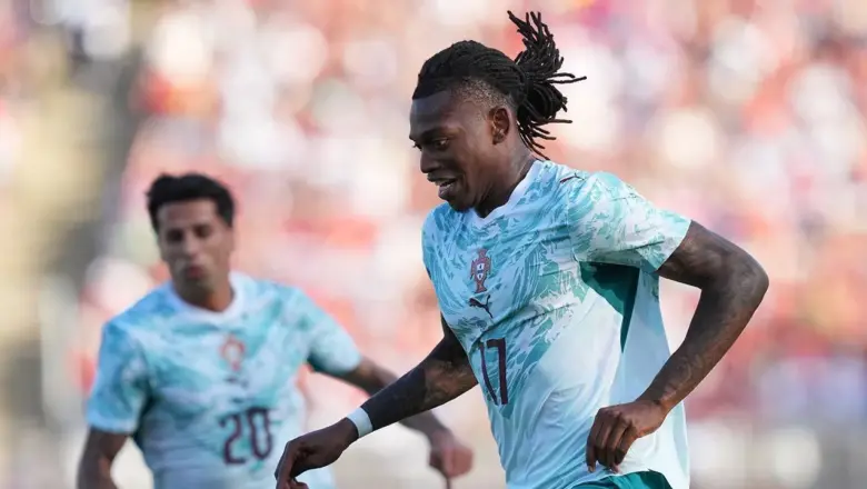 Negosiasi Setelah Piala Dunia, Media Italia Optimis Rafael Leao Bertahan
