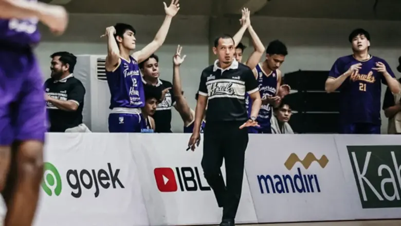 Pelatih Hawks Ungkap Dewa United Layak Tembus Final IBL