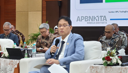 Rupiah Keok Dekati Rp18.000, Purbaya Bantah Akibat Kebijakan Fiskal Memburuk