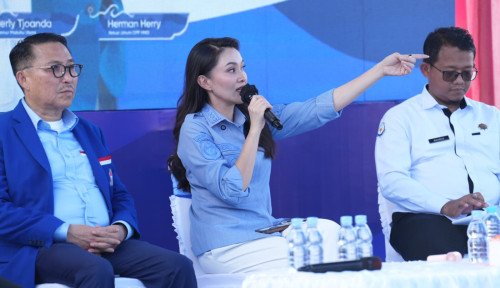 Tak Hanya Pertambangan, Ini Cara-Cara Sherly Tjoanda Membantu Nelayan Maluku Utara