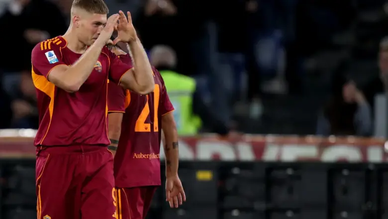 Ajax Incar Dovbyk atas Rekomendasi Eks Pelatih Girona, Michel