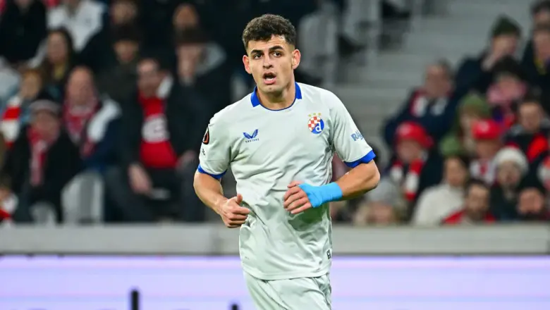 Barcelona Siap Raup Untung dari Transfer Sergi Dominguez ke Lazio