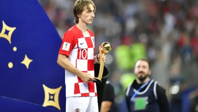 Demi Kebahagiaan Putrinya, Luka Modric Condong Bertahan di AC Milan
