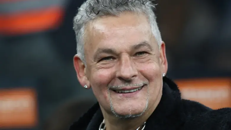 Des Walker Ungkap Nyaris Gabung Roma & Juventus Sebelum Baggio