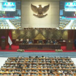 MK Lemparkan Bola Panas Pemakzulan Gibran ke Parpol, Bivitri: DPR Harus Mulai Bergerak