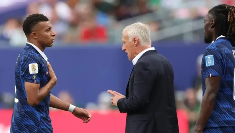 Didier Deschamps Bahas Kondisi Kylian Mbappe dan Aurelien Tchouameni